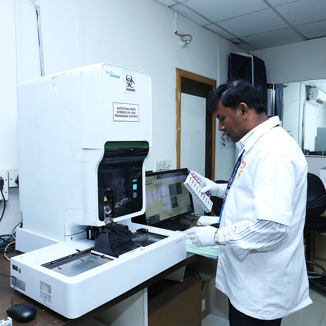 Laboratory Service image 4