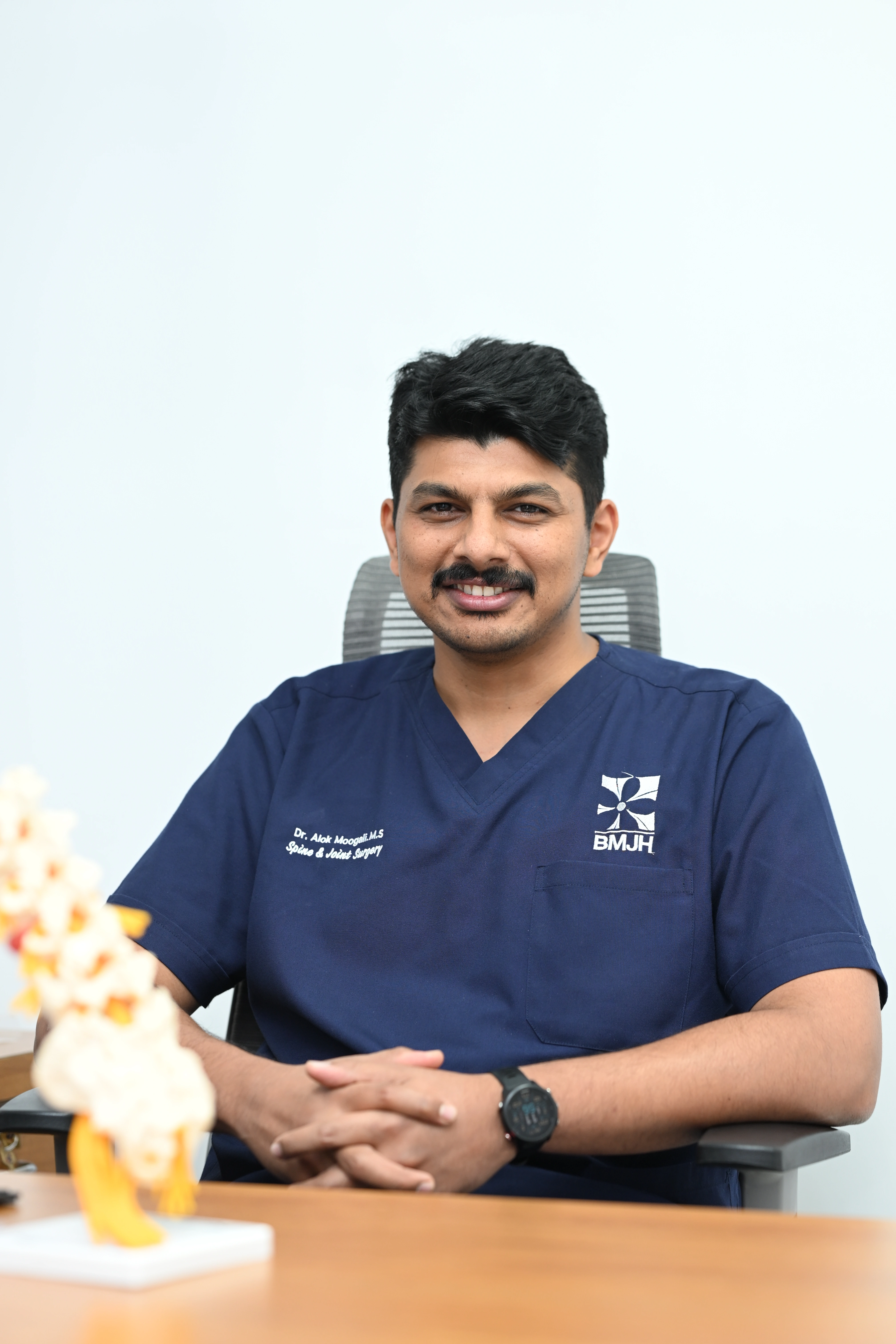 DR. ALOK MOOGALI M S